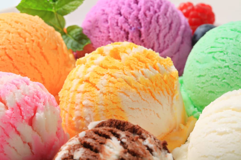Extracts Vs. Flavors: Best Extract Flavors for Ice Cream